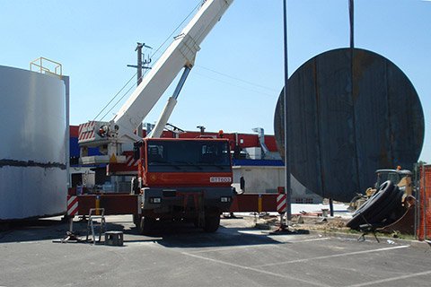 SERBATOI SU CANTIERE